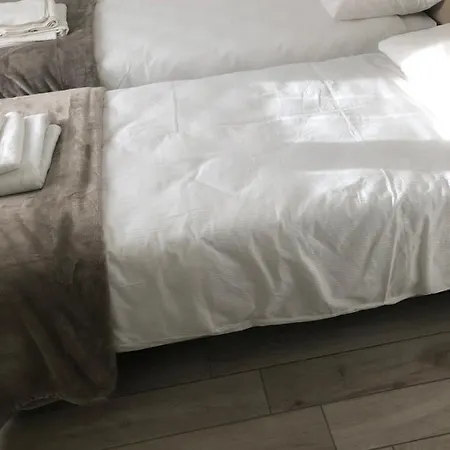 Zaira Bed and Breakfast 3*