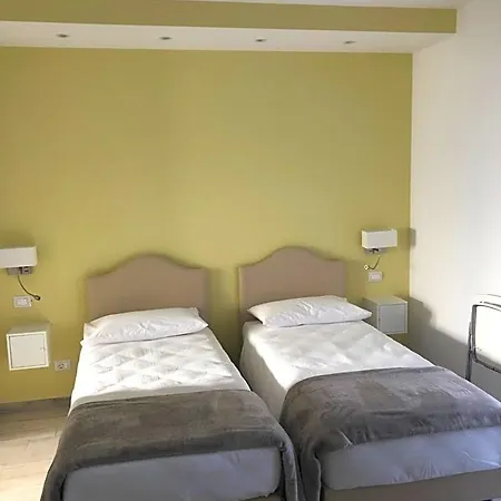 Zaira Bed & Breakfast