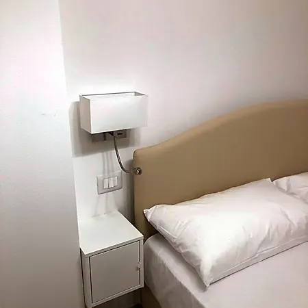 Zaira Bed & Breakfast 3*