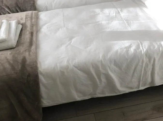 Zaira Bed & Breakfast 3*