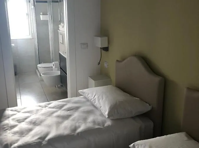 Zaira Bed & Breakfast 3*